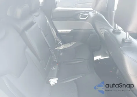 2023 Jeep Compass Latitude 4X4 z USA, uszkodzony, nr VIN 3C4NJDBN3PT562104